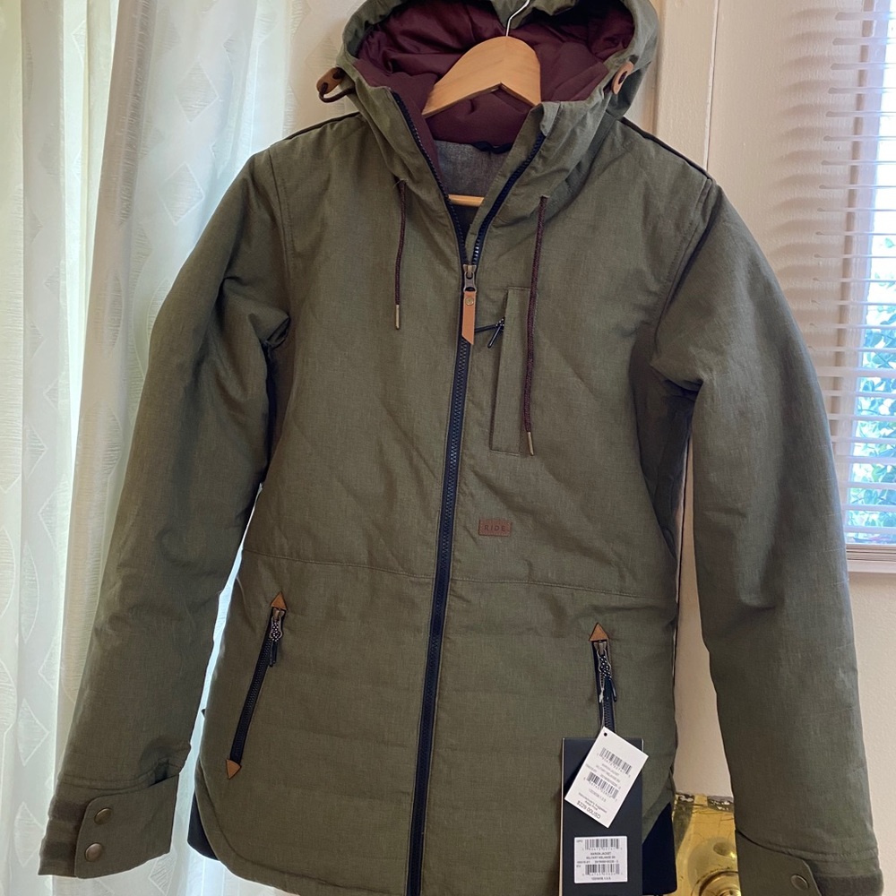 Snowboard jacket
